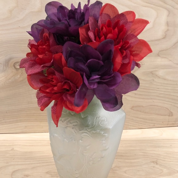 Etched Vintage Blown Glass Table Vase 9 in